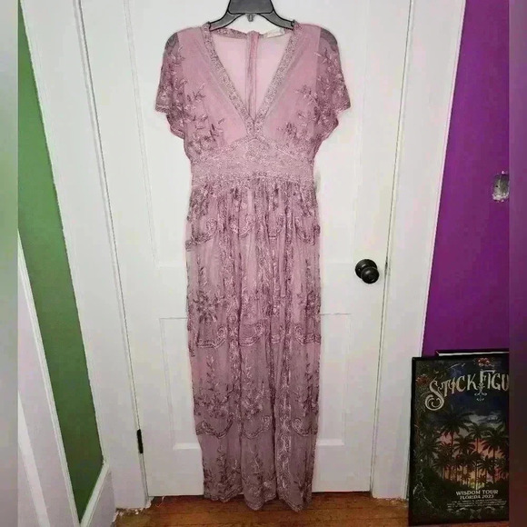 NWT Altar’d State Mariska Lilac Purple Candy Lace Maxi Dress Size Small - Picture 1 of 7